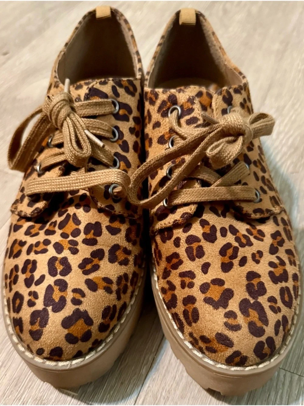 Dirty Laundry Animal Leopard Print Chunky Platform Lace up Shoes Size 7